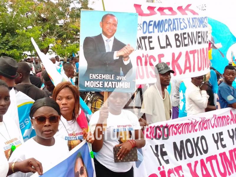 Les militants rassemblés attendant Moise Katumbi à l'aéroport de N'djili/Ph ACTUALITE.CD