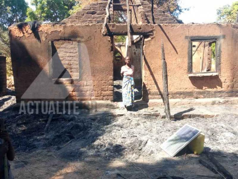 Des maisons brûlées par les bandits dans la commune annexe, à Lubumbashi