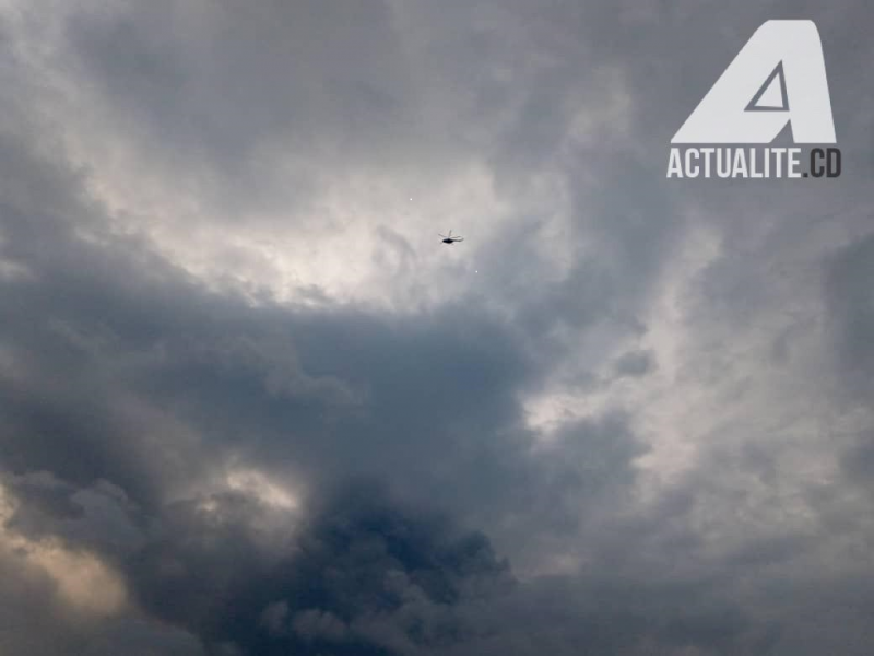 Un hélicoptère de la Monusco survolant le volcan Nyiragongo/Ph ACTUALITE.CD 