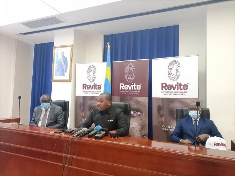 Le ministre Guy Loando au lancement du programme Revite/Ph. ACTUALITE.CD