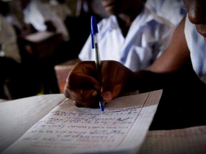 Les élèves dans une salle de classe