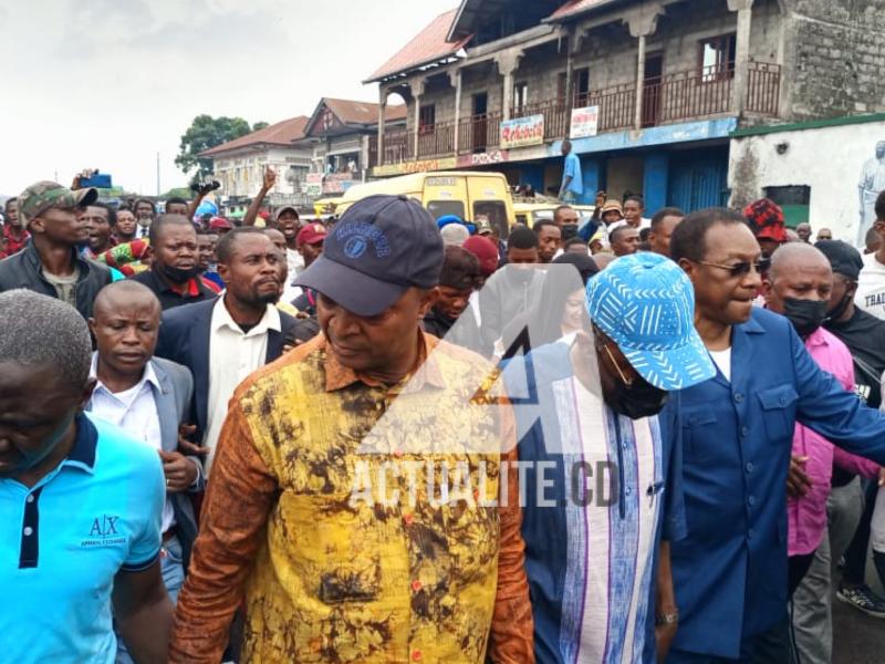 Emmanuel Shadary dans les rues de Kinshasa