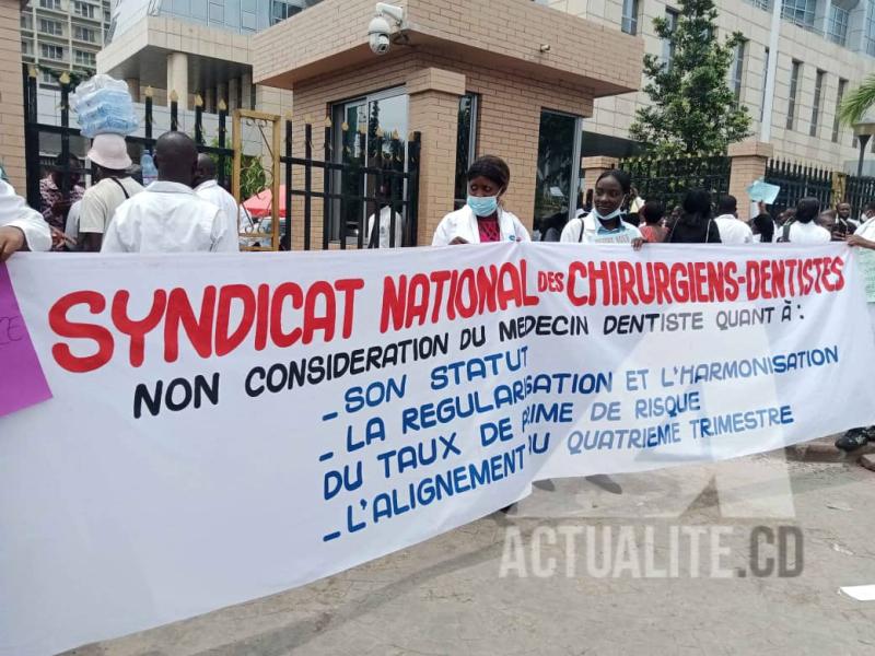 Manifestation des médecins chirurgiens-dentistes