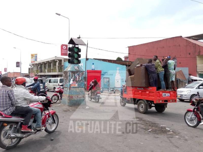 A la hauteur du Rond-point Terminus ULPGL sur la route Goma-Sake