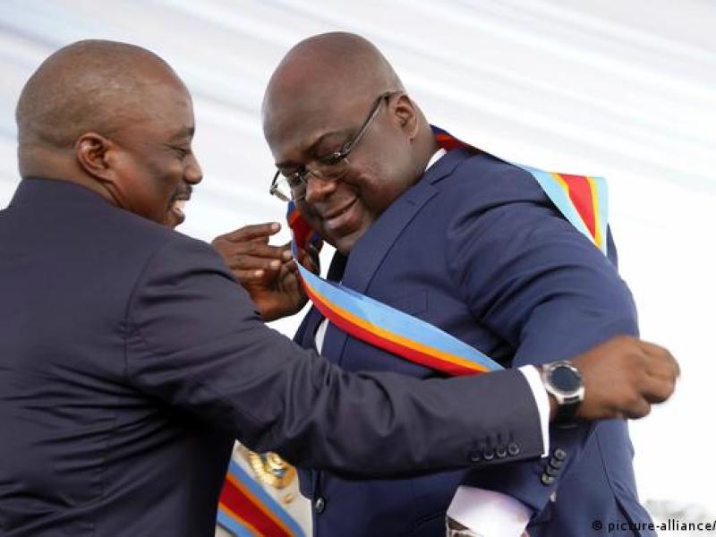 Joseph Kabila et Félix Tshisekedi lors de la passation de pouvoir.