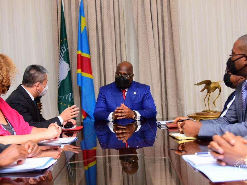 Félix Tshisekedi avec les délégués venus participé à la réunion d’évaluation de l’accord d’Addis-Abeba 