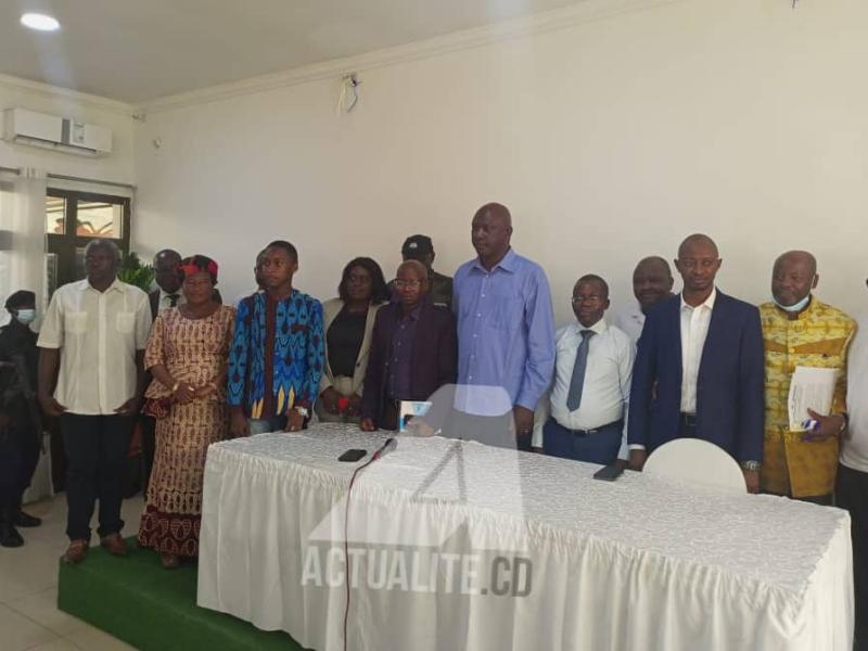 Thomas Lubanga et les autres membres de la Task force présidentielle en mission en Ituri 