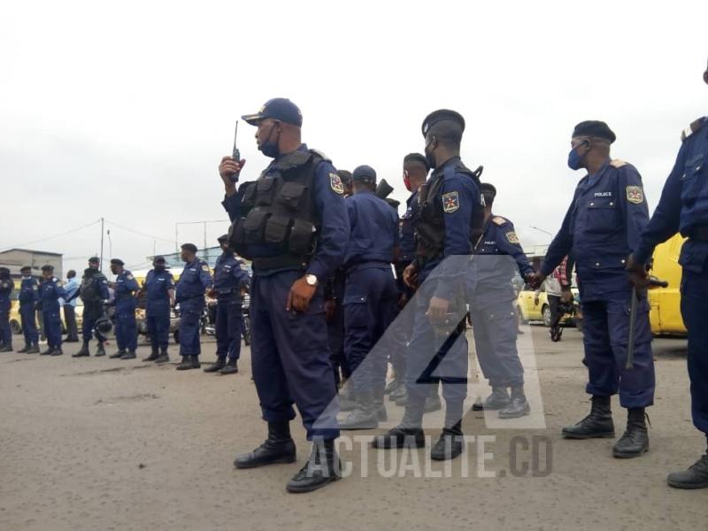 la police, bloquage passage