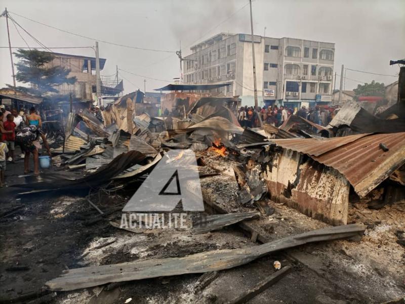 Incendie au marché Ngunza dans la commune de Kalamu 