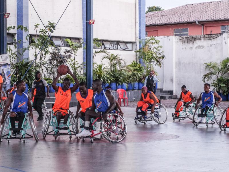 basketball sur fauteuil rouan