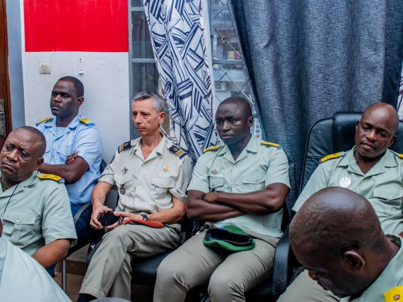 Les membres de la 3e promotion de l'école de guerre de Kinshasa 