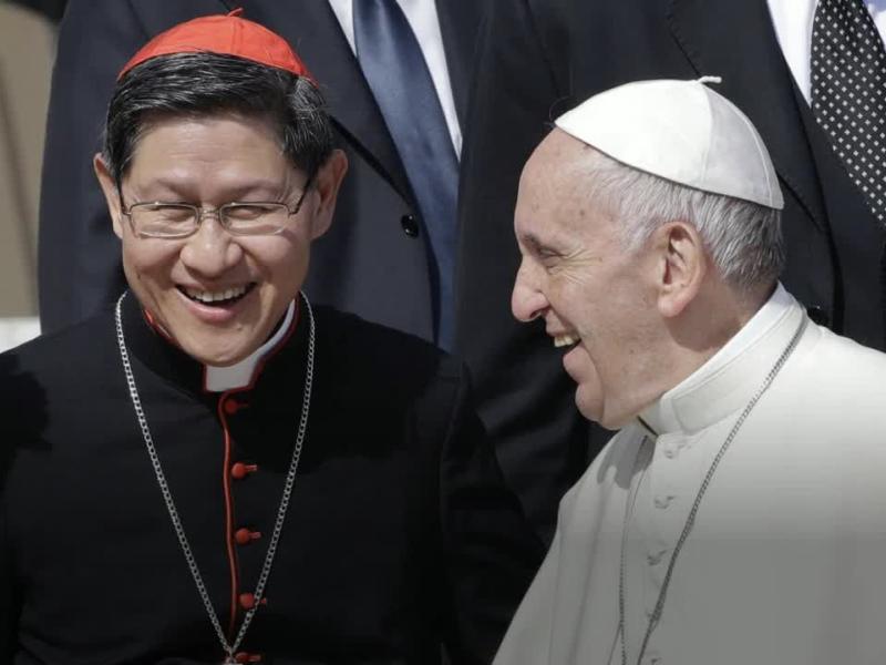 Le Pape François et le cardinal Luis Antonio Tagle