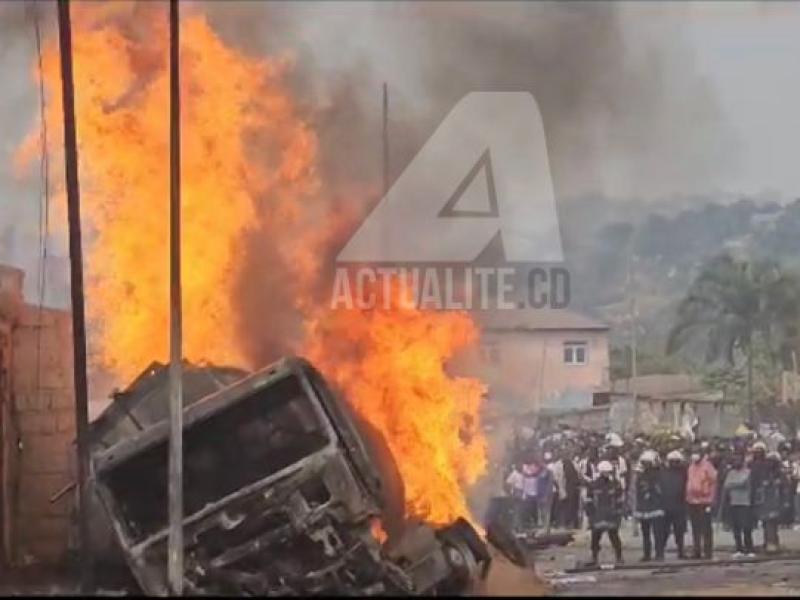 Explosion d'un camion citerne de carburant à Kinshasa