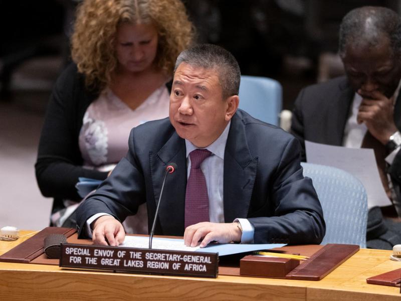 UN Photo/Manuel Elias L'Envoyé spécial des Nations Unies, Huang Xia, informe le Conseil de sécurité sur la situation dans la région des Grands Lacs.