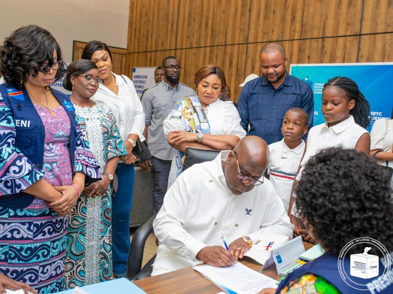 Félix Tshisekedi faisant acte de candidature