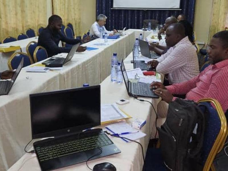 les participants à la formation du Paconec 