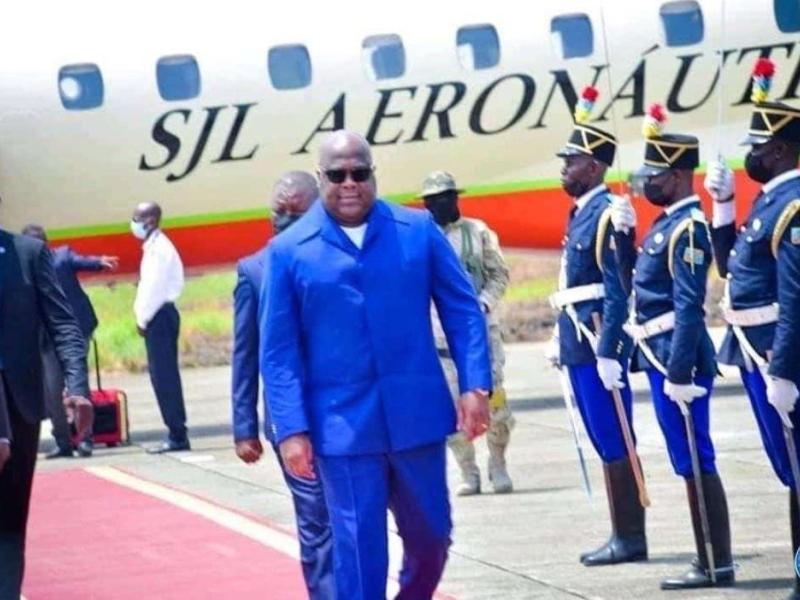 Félix Tshisekedi descendu d'un aéronef de SJL Aeronautica