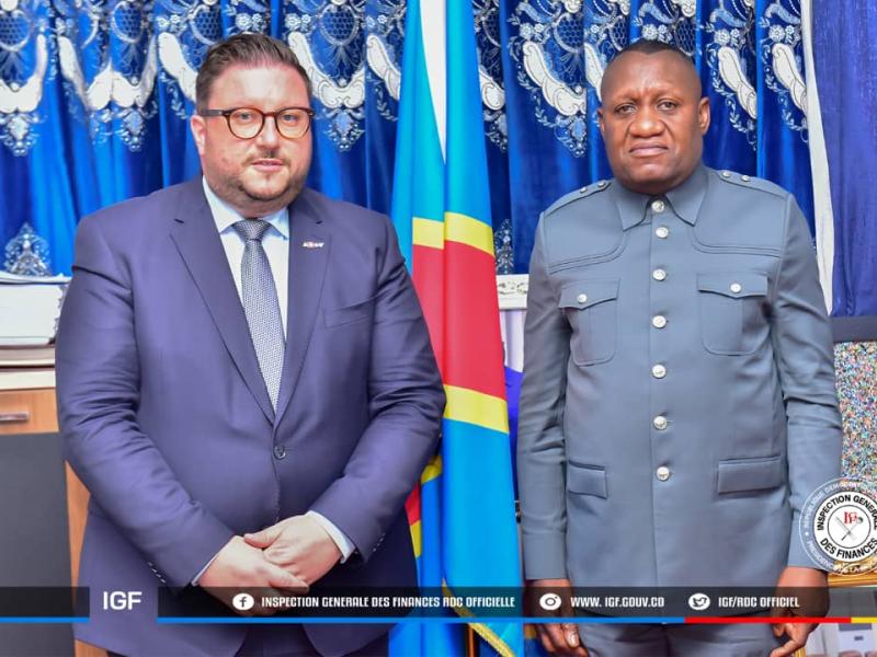 Chasper Sarott, ambassadeur suisse en RDC et Jules Alingete