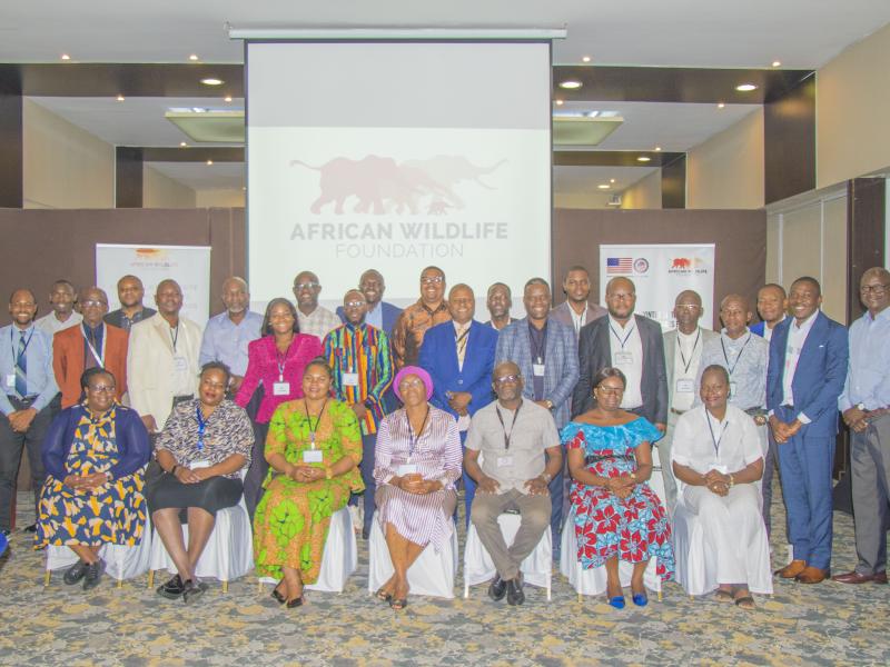 Les parties prenantes au projet AWF sur la lutte contre le trafic illégal des espèces sauvages en RDC lors de l'atelier de clôture, le 24 septembre 2024