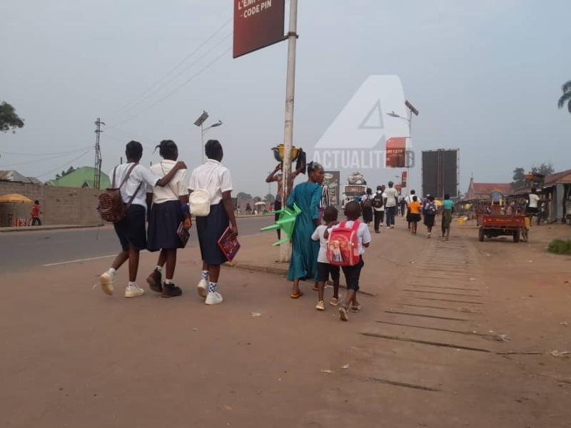 Quelques élèves dans les rues de Tshikapa, 02 septembre 2024