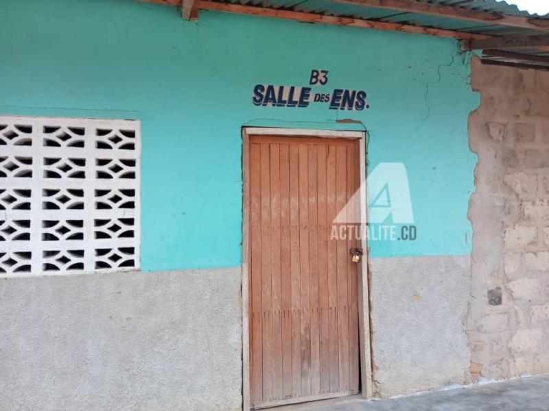 Une salle de classe fermée à Bandundu 