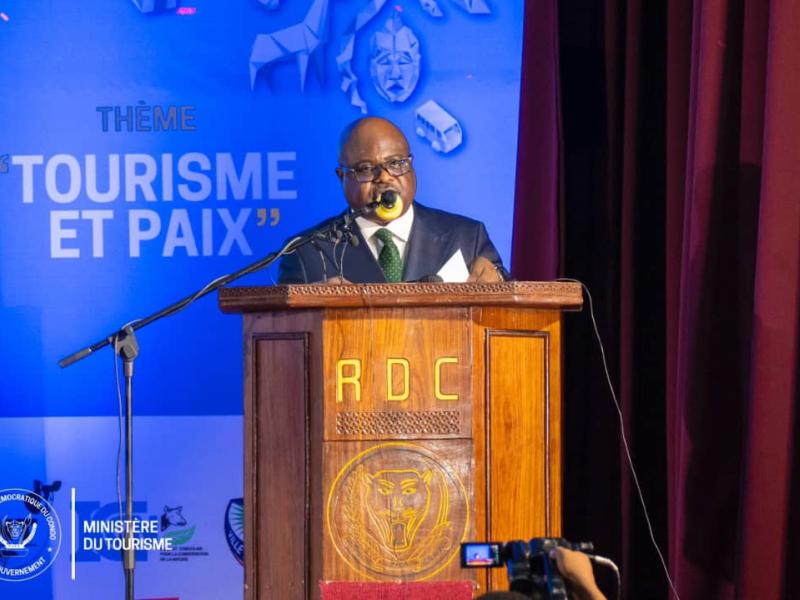  Didier M'pambia, ministre du tourisme