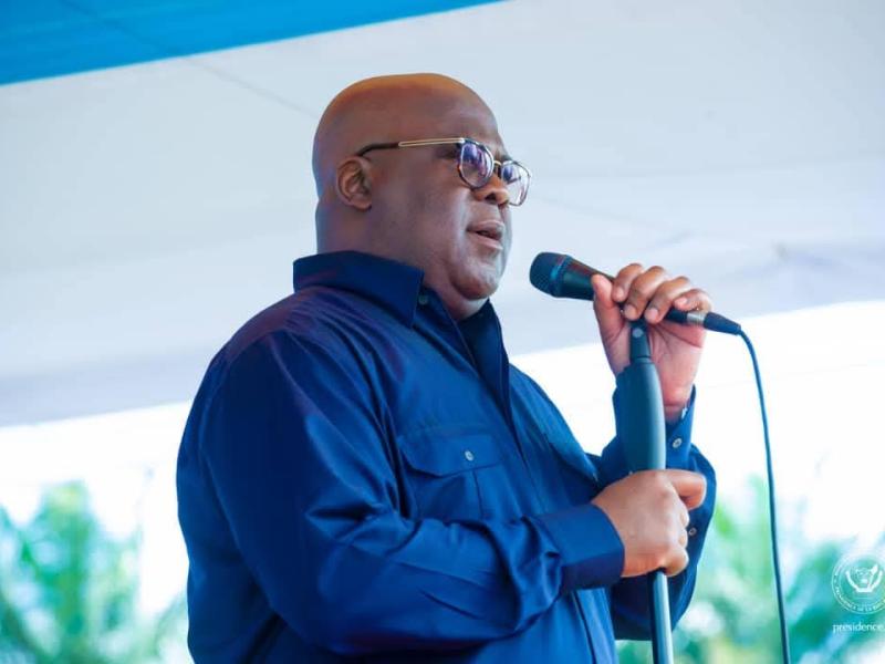 Félix Tshisekedi devant la population de Kananga 